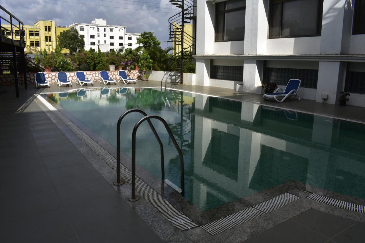 Shilpi Hill Resort Saputara Luaran gambar