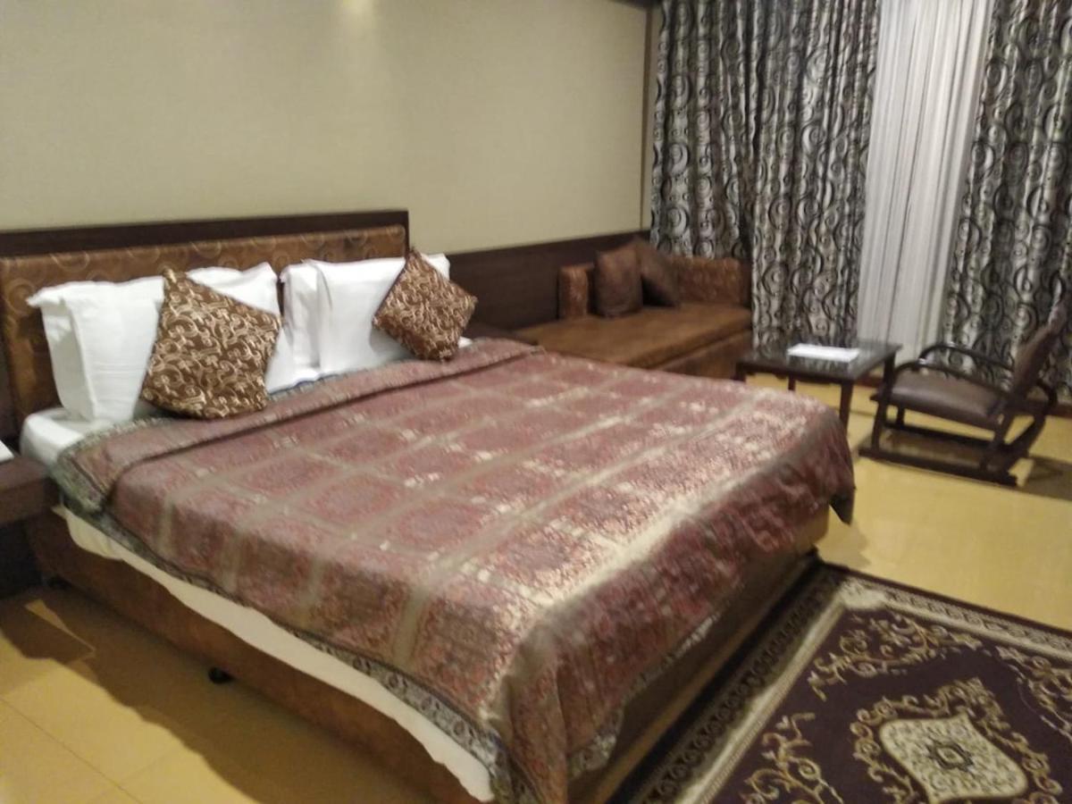 Shilpi Hill Resort Saputara Luaran gambar